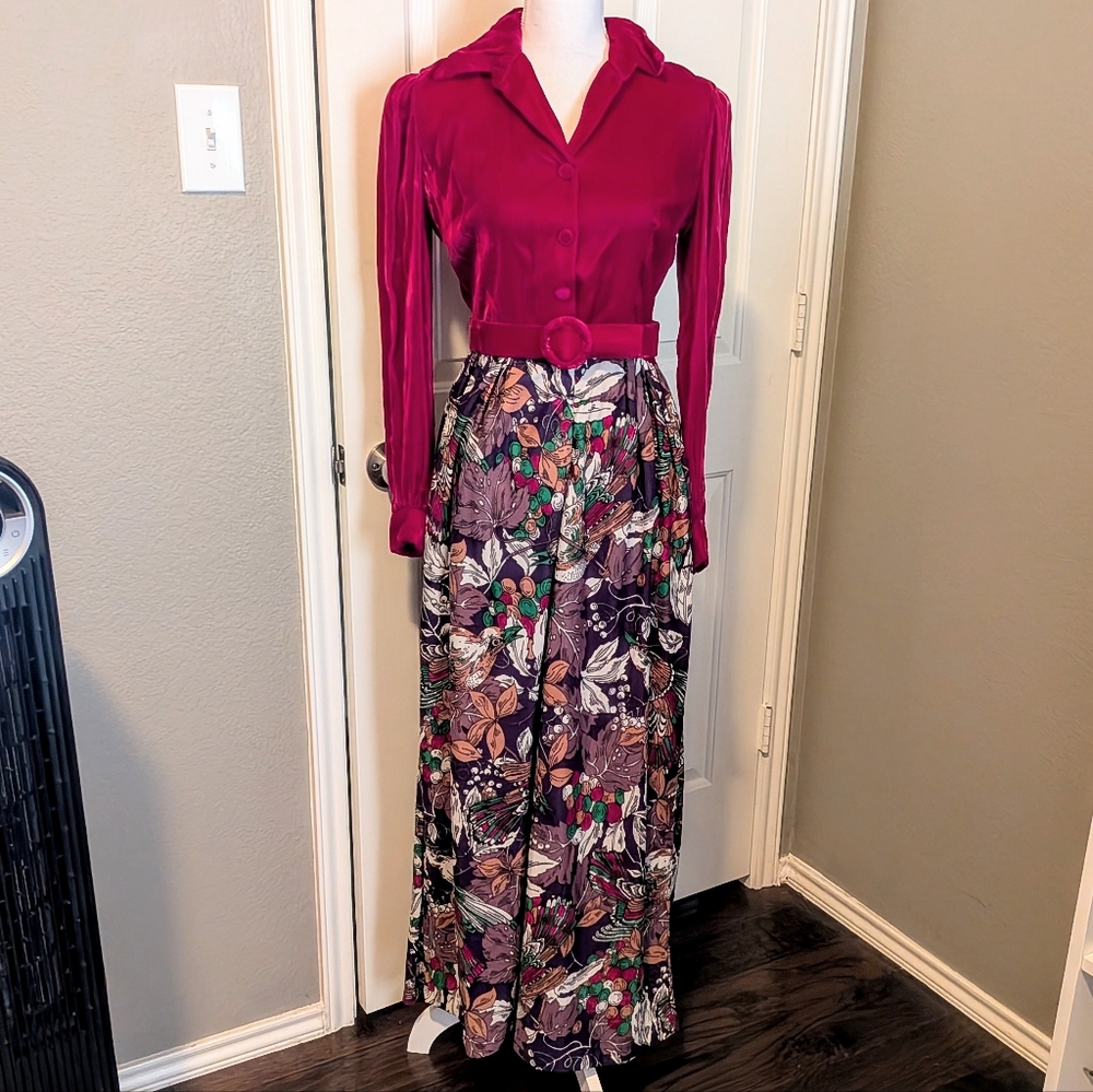 Vintage 70s Elegant Floral Maxi Skirt